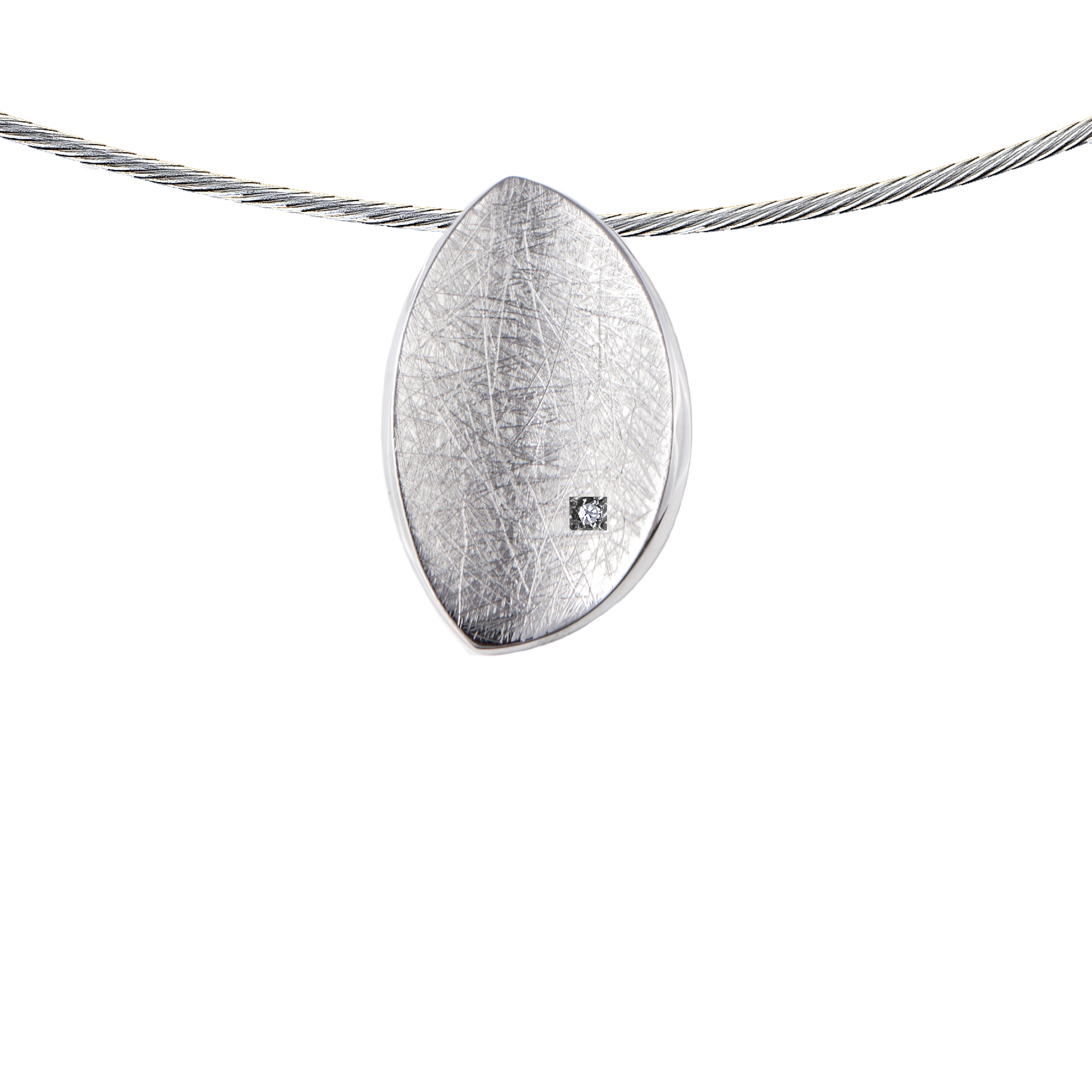 Ovale zilveren design ashanger en pave gezette zirkonia