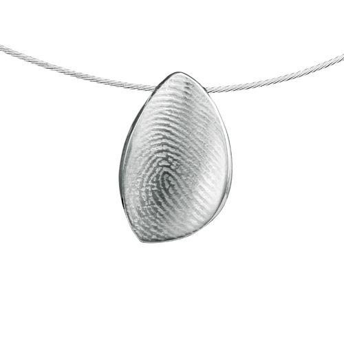 Zilveren design hanger met vingerafdruk