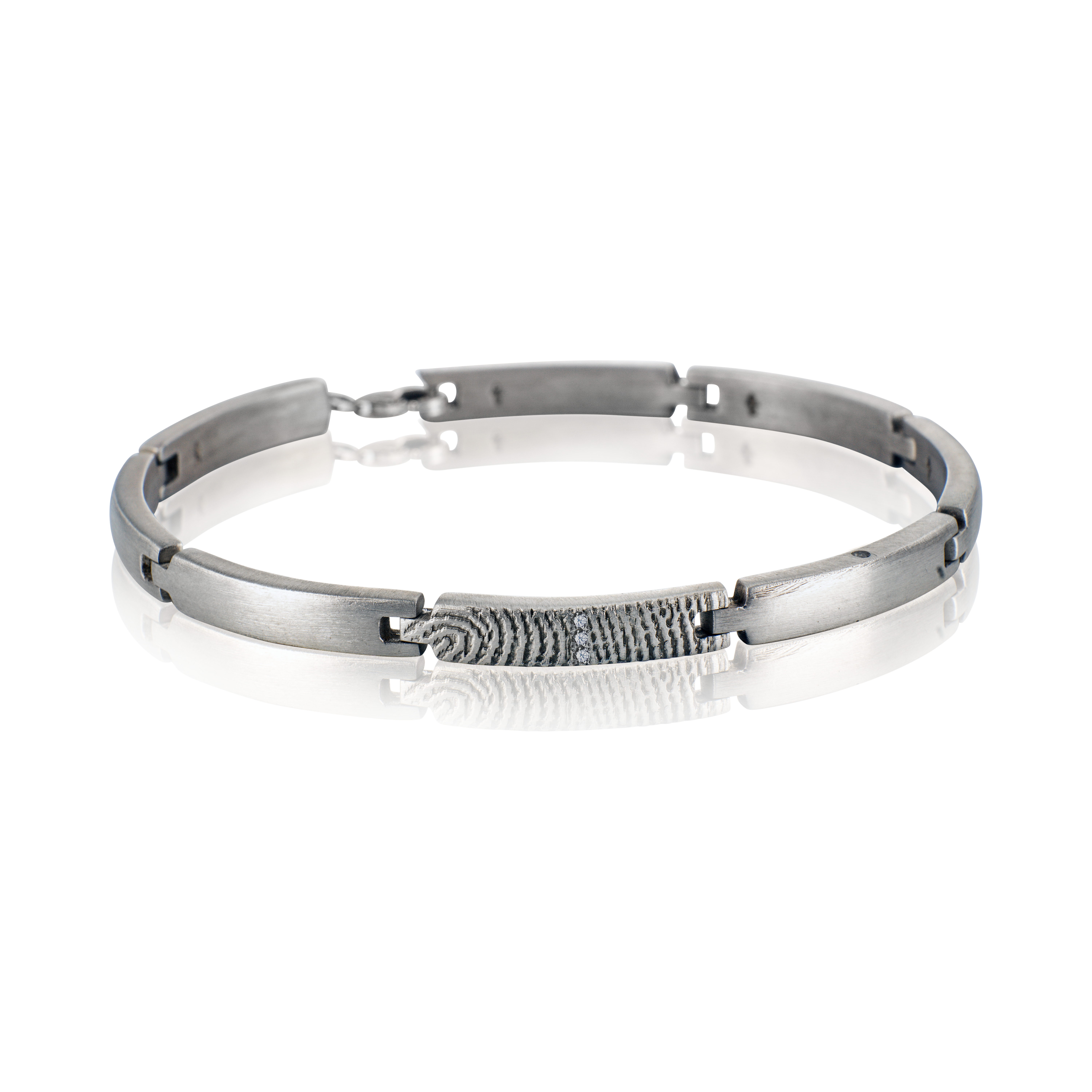 Zilveren schakel armband met vingerafdruk en 3x zirkonia 886