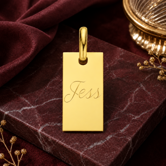 Rechthoekige gouden graveerhanger