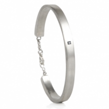 Armband slaaf met kettinkje en steentje 6mm met askamer zilver