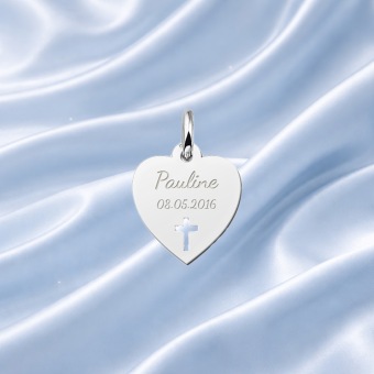 Zilveren hart hanger met kruis – communie met naamgravure sfeerbeeld