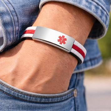 SOS plaatarmband met rode band