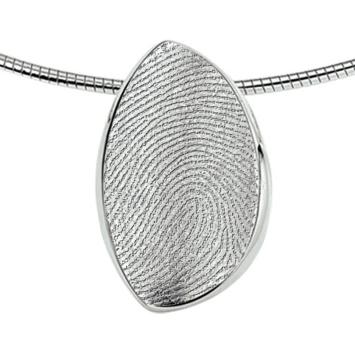 Zilveren design hanger met vingerafdruk